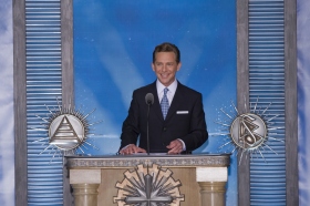 David Miscavige, a Religious Technology Center Vezetőtestületének Elnöke, a Szcientológia vallás egyházi vezetője tartotta az új Las Vegas-i Szcientológia Egyház és Hírességek Központjának avatóját.
