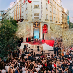 A szalag átvágása Madrid irodalmi negyedében a vallásszabadság egy új korszakát jelzi Spanyolországban. A jogtudomány, a vallás és az emberi jogok képviselői az ország reménységének nevezték a Szcientológiát. 